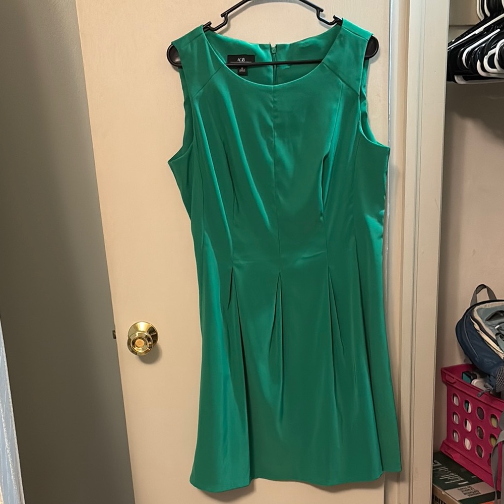 Evan Picone Green Pleated Sheath Midi Dress